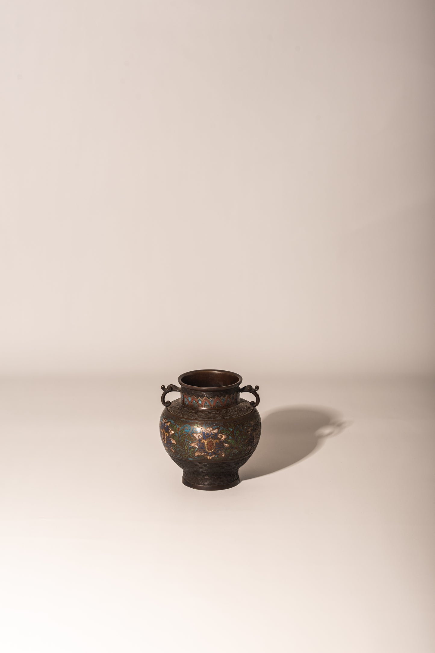 Cloisonné pot