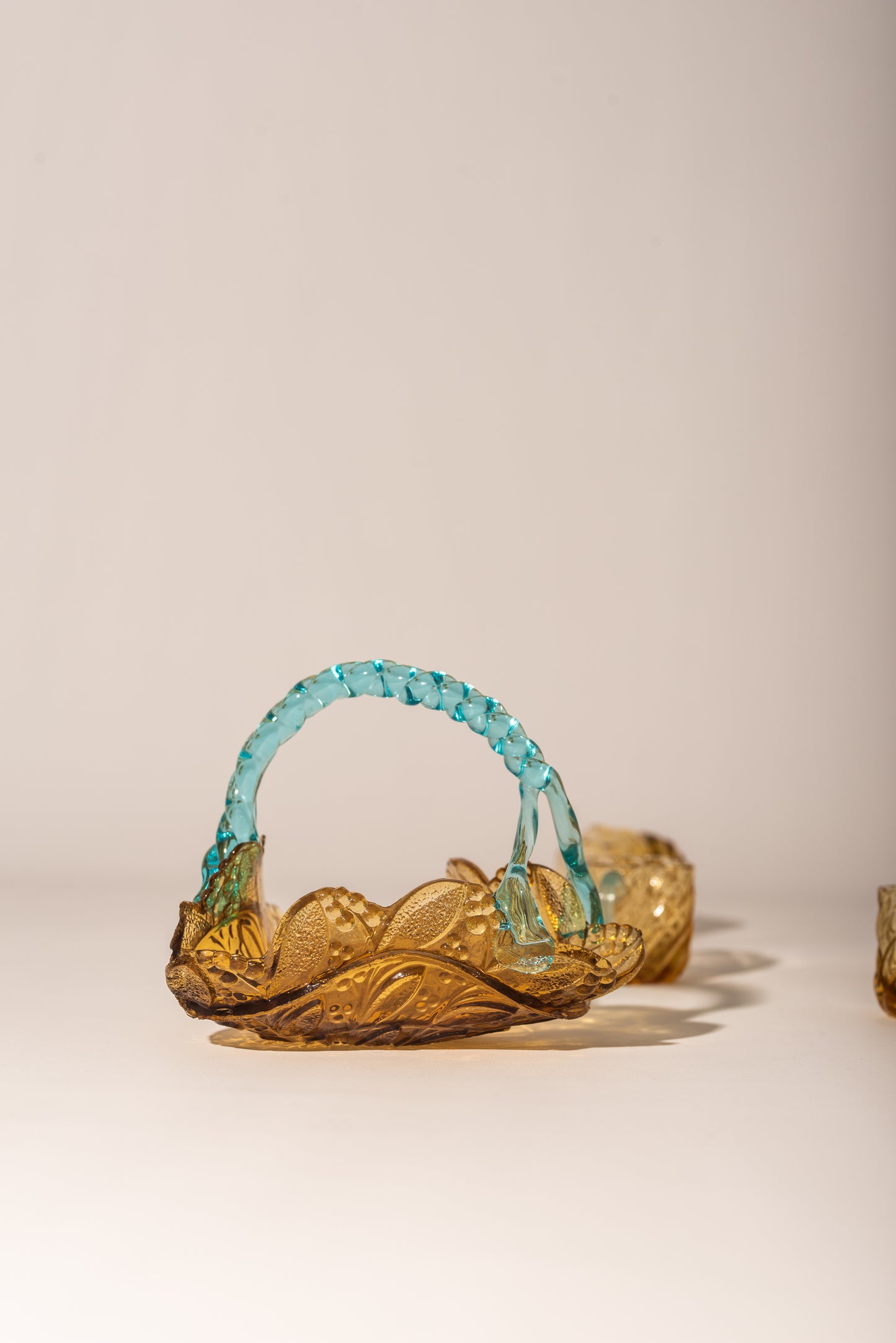 Glass basket and teacups