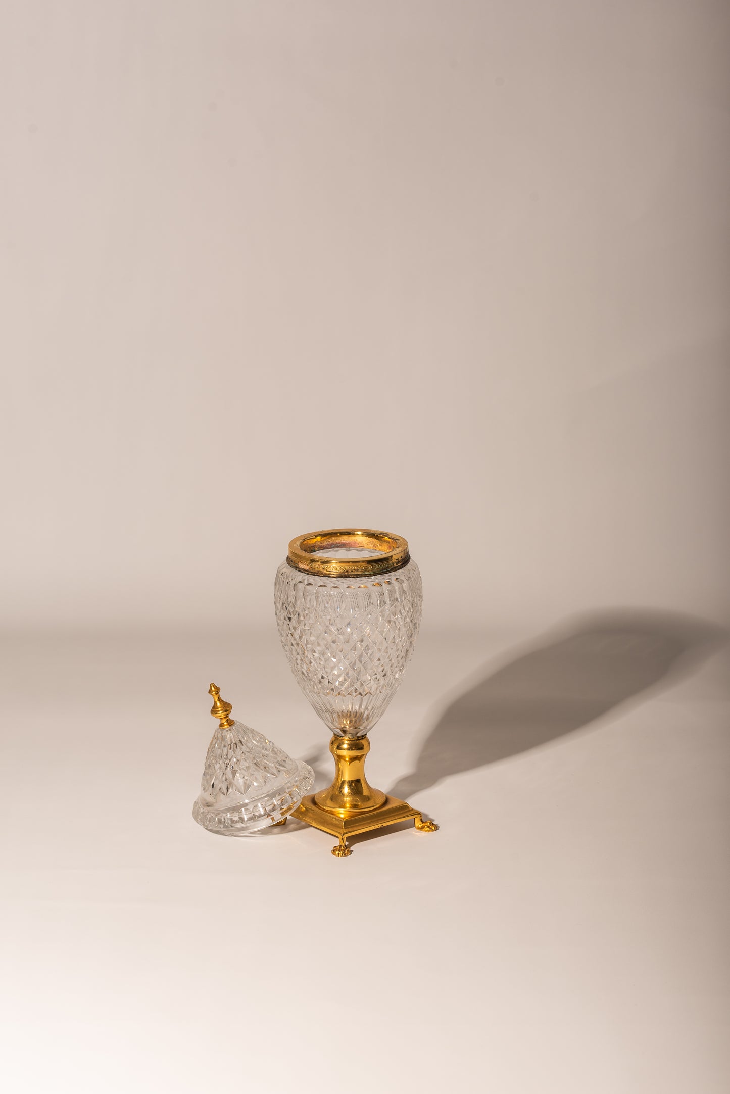 Crystal potpourri vase