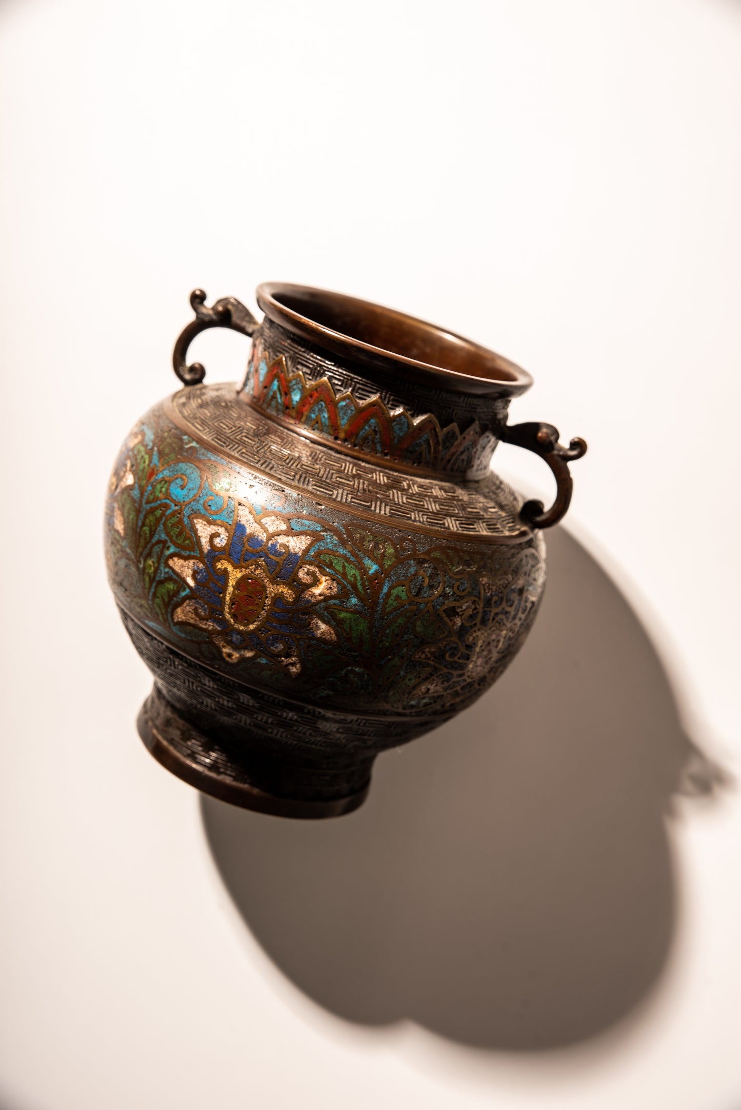 Cloisonné pot