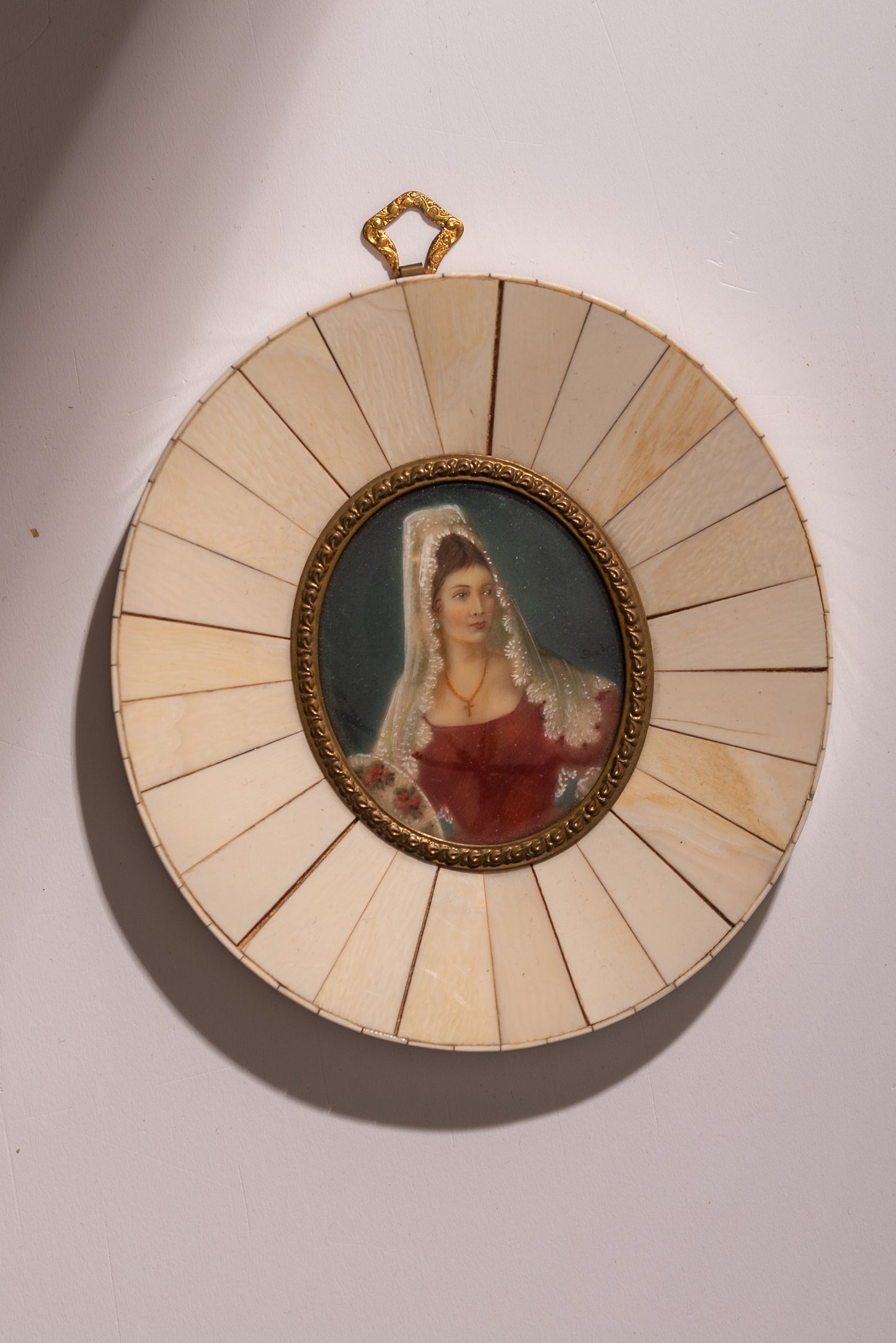 The cross pendant